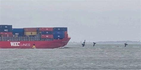 Doomsday wreck that could trigger Thames tsunami has exclusion zone ...