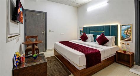 Book Hotel Cozy Nest Delhi | Book @ Rs 3999