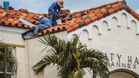 Questions on control of public land leases on Lake Worth Beach ballot