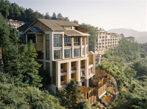 Clouhaus Hotel | RooMoo Design Studio - Arch2O.com