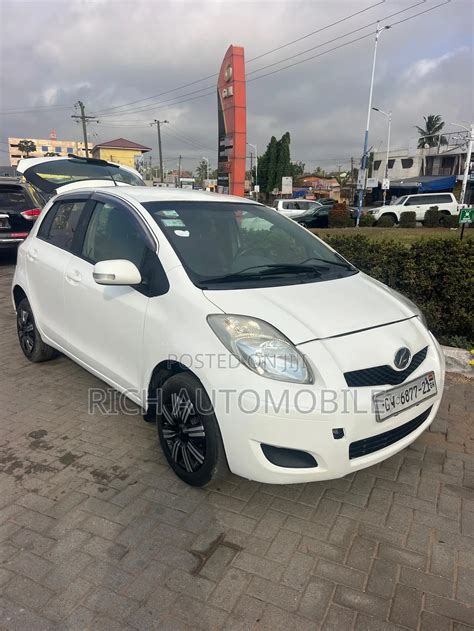 Toyota Vitz 1.3 FWD 5dr 2010 White in Taifa-Burkina - Cars, Richard ...