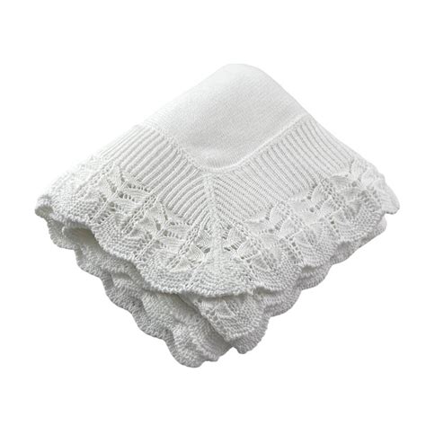 Baby Blanket with Scallop Lace Border – NINI and LOLI