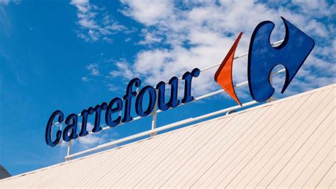 Carrefour riduce il perimetro estero. Tagli per 1 miliardo l’anno