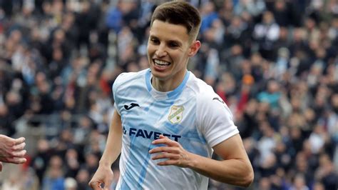 His transfer caused quite a stir and alienated a current DFB star: how ...