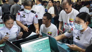 Myanmar says 10,000 migrants returned from Malaysia this year