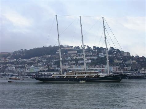 Giant sailing yacht stuns onlookers as it docks in Malaga - Olive Press ...