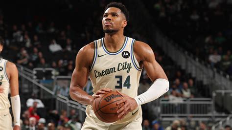 New Warriors Rumors on Giannis, Kawhi Leonard, Jaren Jackson Jr. Trade ...