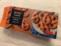 Cinnamon Knots – Aldi Specially Selected