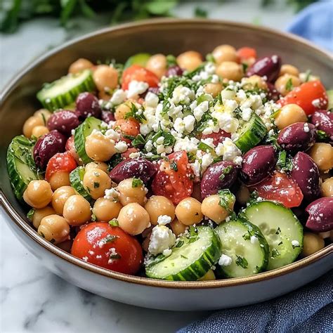 Classic Mediterranean Chickpea Salad