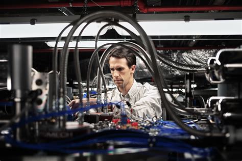 Why the mind-bending physics of quantum computing is terrifying for bitcoin and crypto