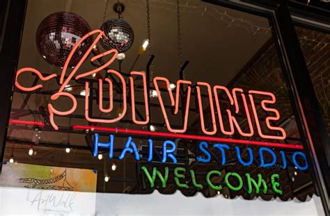 Divine Hair Lounge, Devil Dust Vintage to host fashion show