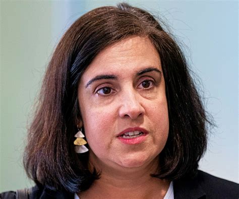 Dems oppose bill for women's Smithsonian over transgender exclusion