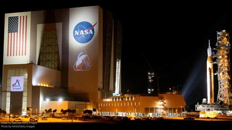 NASA unveils plan to build $20B permanent moon base