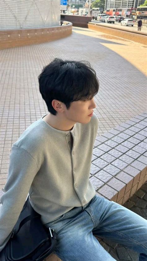 waiting game. (boo seungkwan x reader) theme: first kiss with: new ...