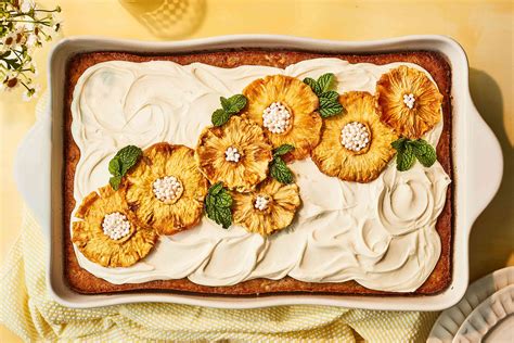 How Many People Does A Sheet Cake Feed?