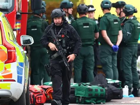 Police deployed to synagogues nationwide after deadly attack in ...