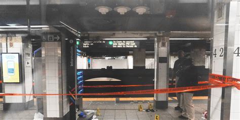 Officers shoot knife-wielding man after 3 people stabbed on New York subway