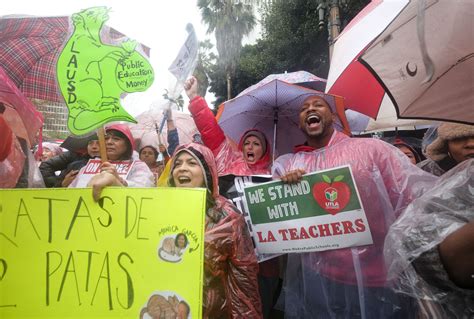 LA teachers strike: Teachers union, LAUSD reach deal to end strike - ABC7 Los Angeles