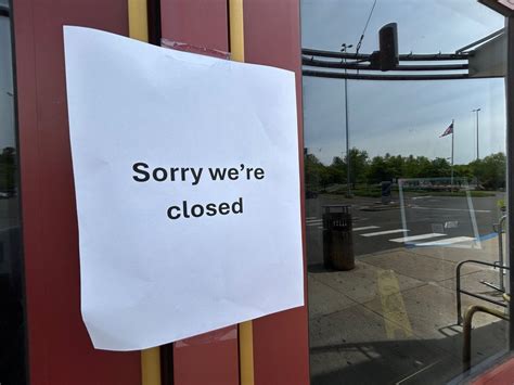 Teen charged in shooting at mall in Connecticut – NBC Connecticut