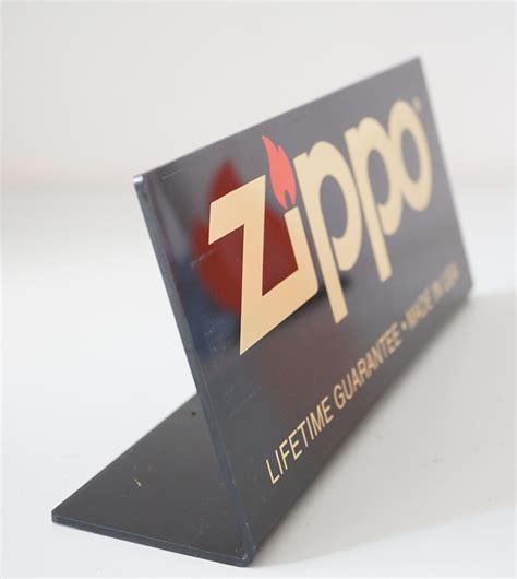 ZIPPO® WERBESCHILD - PLEXIGLAS - ca. 27 x 12 cm (Neu (gemäss ...