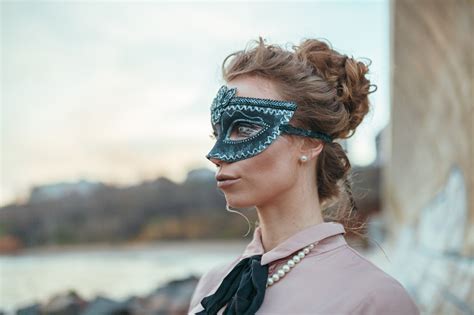 Handmade Masquerade Lace Gothic Mask – Costume Accessory