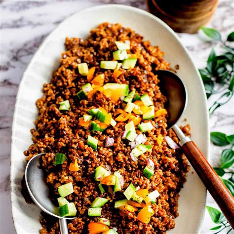 How To Make Mujadara Hamra (Authentic Lebanese Recipe) - Tiffin And Tea