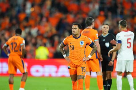 World Cup: Netherlands forward Kluivert eyes return from knee surgery ...