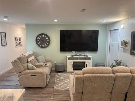 Private Basement Apartment, King Bed Full Kitchen - Guest houses for ...