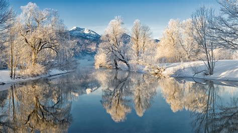 River Loisach entering Lake Kochel in winter, Bavaria, Germany ...