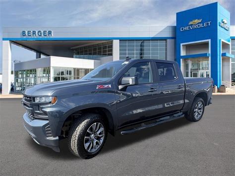 Pre-Owned 2020 Chevrolet Silverado 1500 RST Crew Cab in Grand Rapids #26K604A | Berger Chevrolet ...