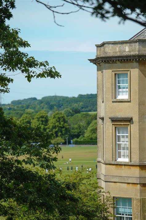 Hardenhuish Headlines – Hardenhuish School