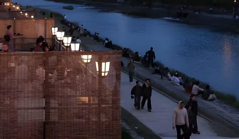 Restaurants in Kyoto läuten den Sommer mit Terrassen am Kamogawa ein
