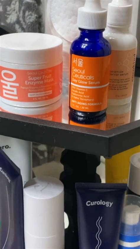 Glue together 2 Dollar Tree candlesticks for this bathroom hack! 🫢