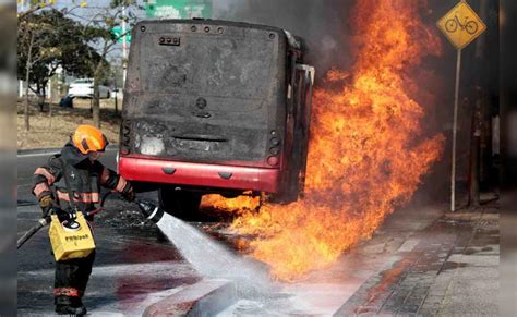 Powerful drug lord 'El Mencho' killed by Mexican army, cartel goes on ...