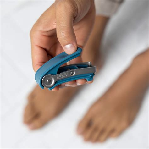 The Best Toenail Cutter for Thick Nails