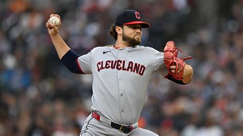 Jose Ramirez extends hitting streak to 16 games in Guardians win