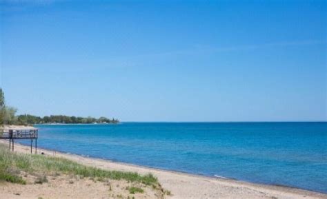 The Winfish House- Steps From Sandy White Beach!!, Forester Township ...