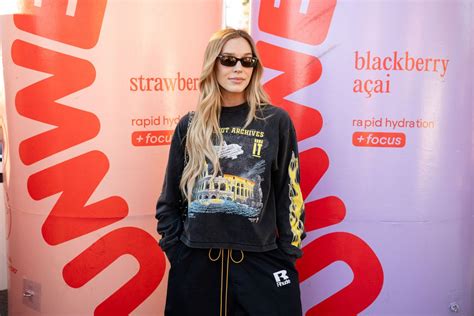 "Holy s**t, you guys!!": Perez Hilton reacts after Alex Cooper leaks Brianna Chickenfry's DMs ...