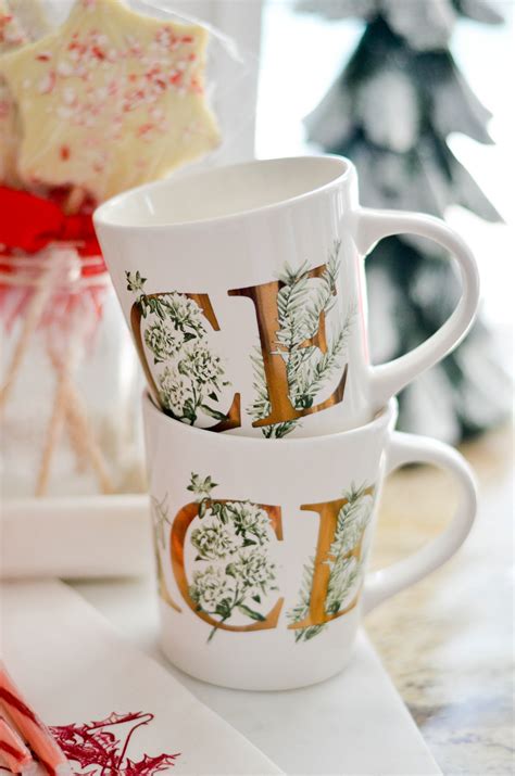 HOW TO CREATE AN EASY HOT COCOA BAR FOR NEW YEAR'S DAY - Beautifully ...