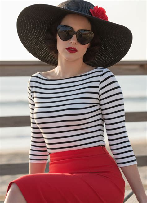 Haut rayé noir pour femme " Modern Love " ️