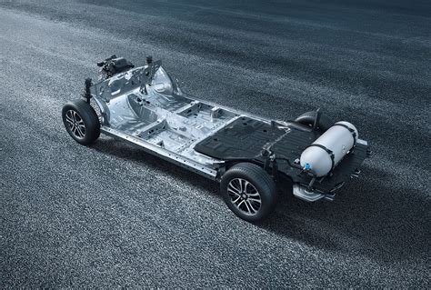 Maruti Suzuki Ertiga: Top Interior and Exterior Features, Colors ...