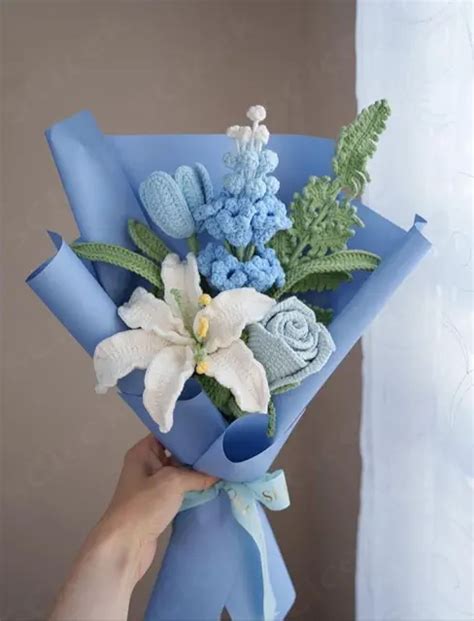 Handmade Crochet Flower Bouquet Lavender & White Gift
