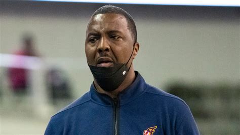 WNBA: Fever players, coach navigate mental hurdles of miserable season