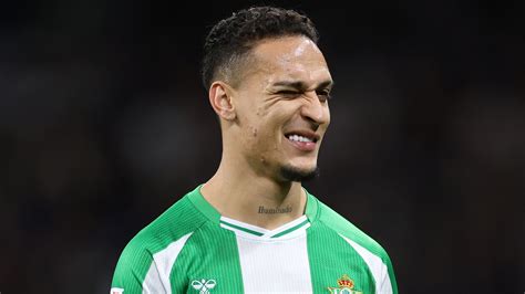 Man Utd flop Antony returns to full Real Betis training after being ...