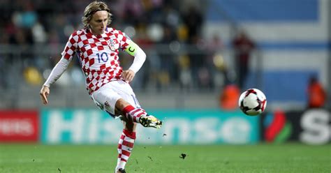 FIFA World Cup 2018 Russia: Luka Modric child refugee Croatia Real ...