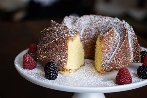 Pound Cake or Quatre-Quarts