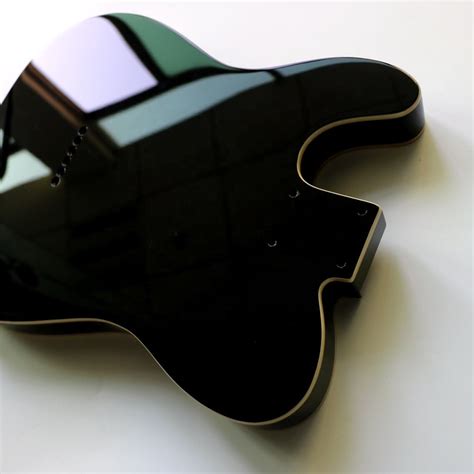 Cómo elegir un cuerpo de telecaster con binding: Guía definitiva