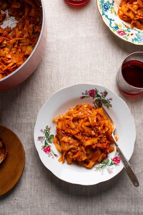 Ukrainian Braised Cabbage - The New Baguette