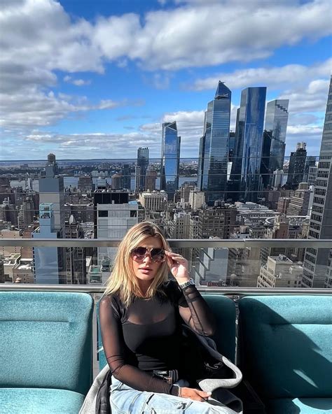 Korean War Pics and Stories | MacArthur was a legendary American ...