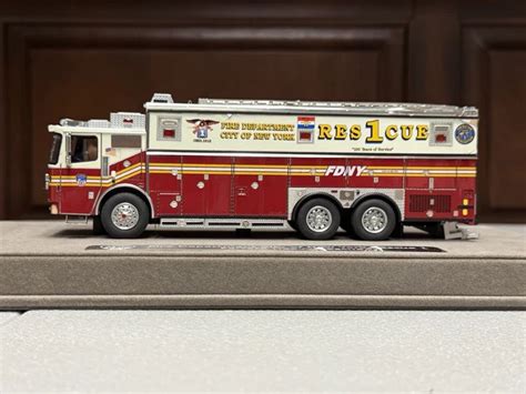 FIRE REPLICAS FR026-1 Ferrara FDNY Rescue 1 Manhattan 1:50 (NEEDS ...